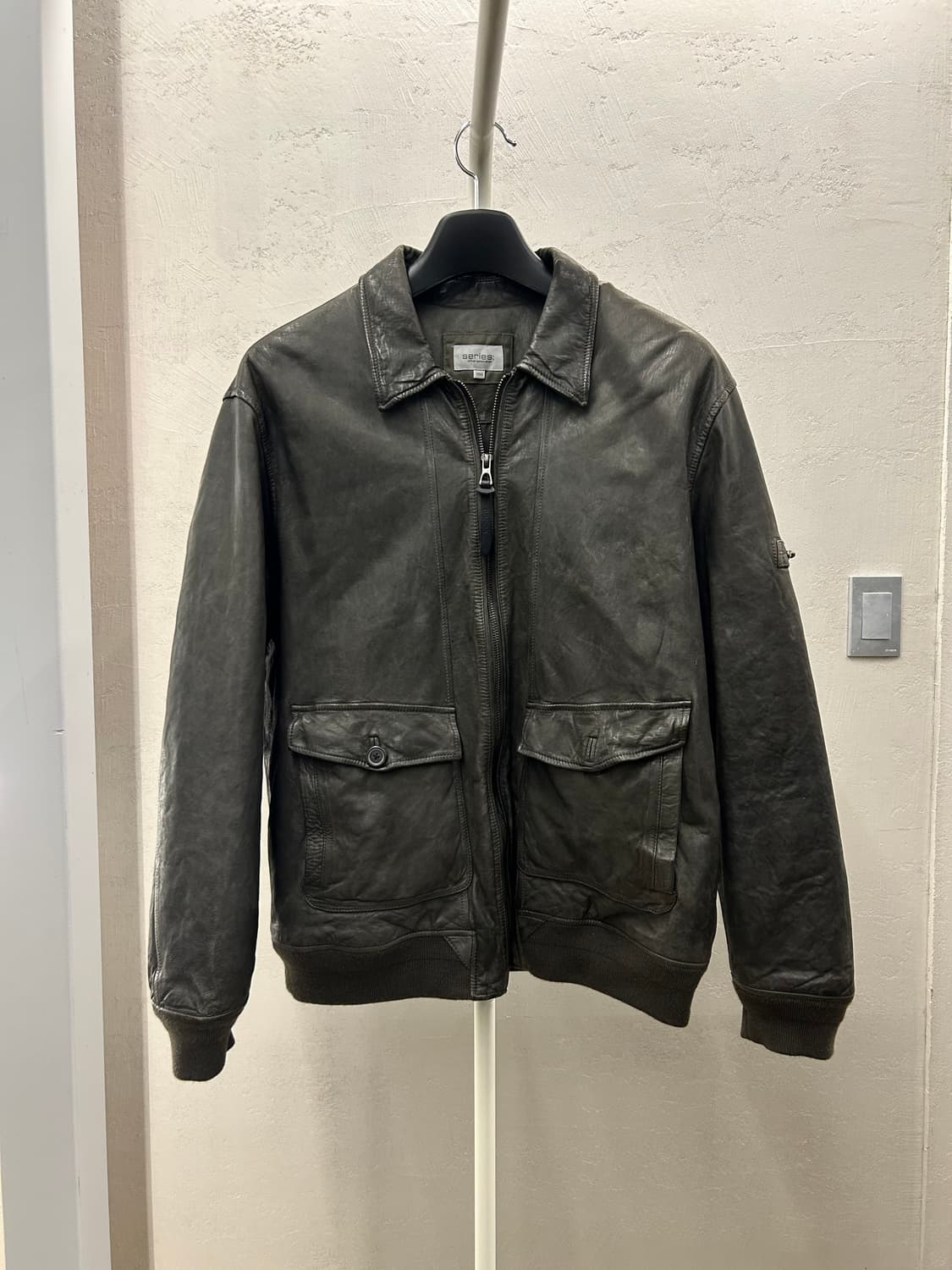 Series 시리드 양가죽 봄버 자켓 블랙 상품이미지2