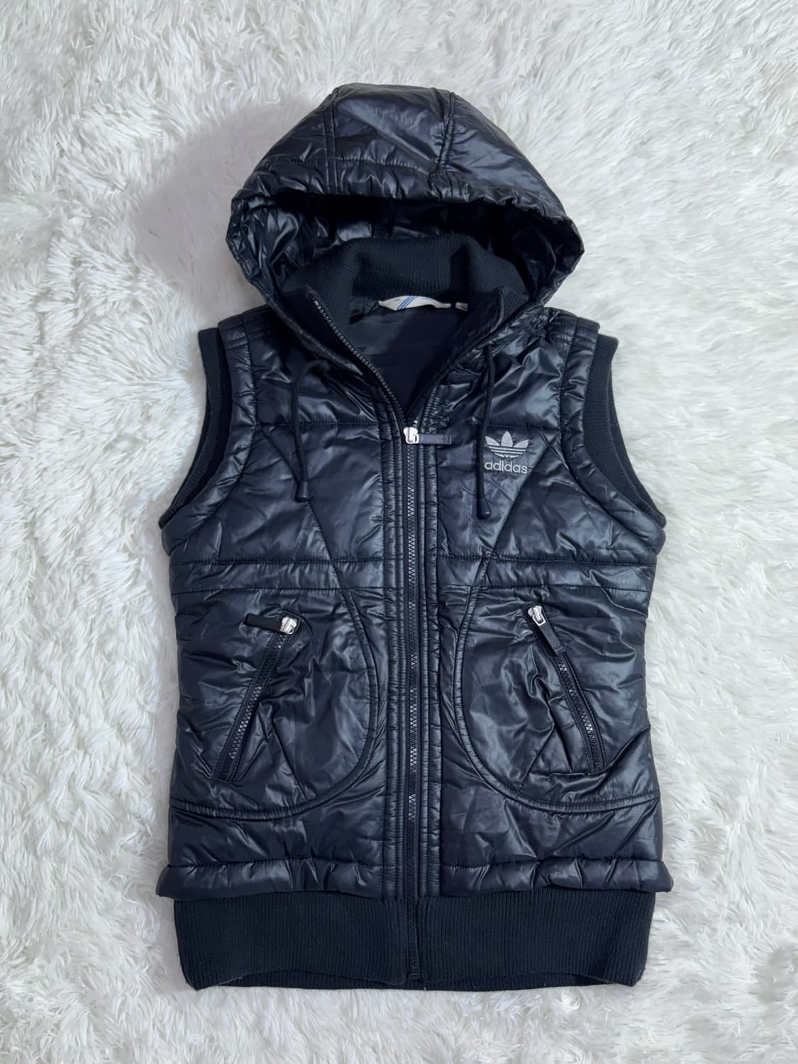 아디다스 실버로고 유로파 다운 패딩 상품이미지3