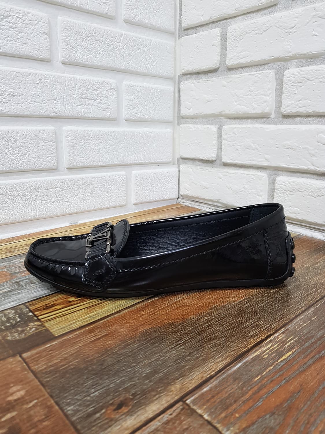 [37/240/정품] 루이비통 페이턴트 로퍼 블랙 드라이빙슈즈 상품이미지1