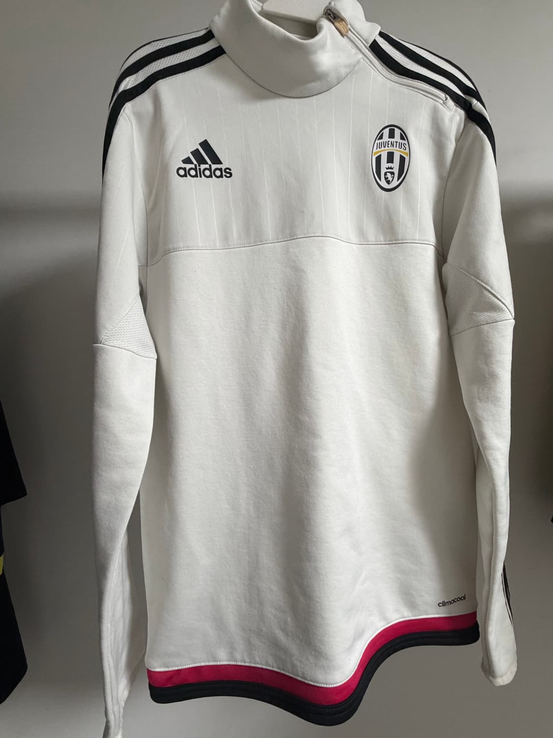 유벤투스 트레이닝 세트/ 블랙 / 상태좋음 (얼룩O) 상품이미지1