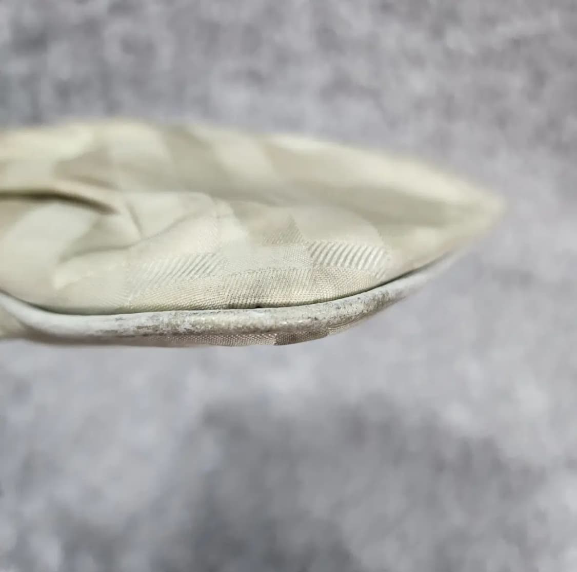 버버리 크로스백 상품이미지5