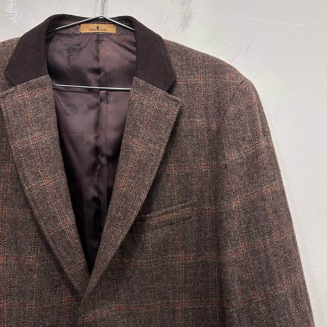 트래드클럽 울 헤링본 배색 카라 체크 블레이져 상품이미지1