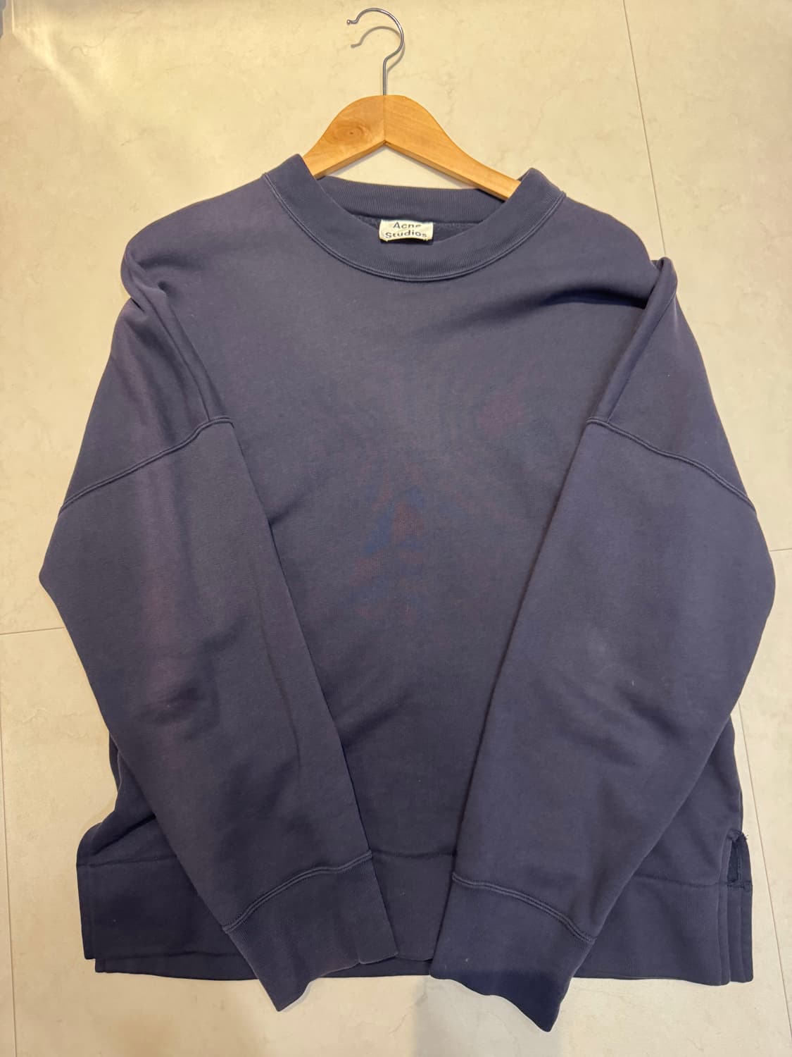 아크네 맨투맨 M 상품이미지1