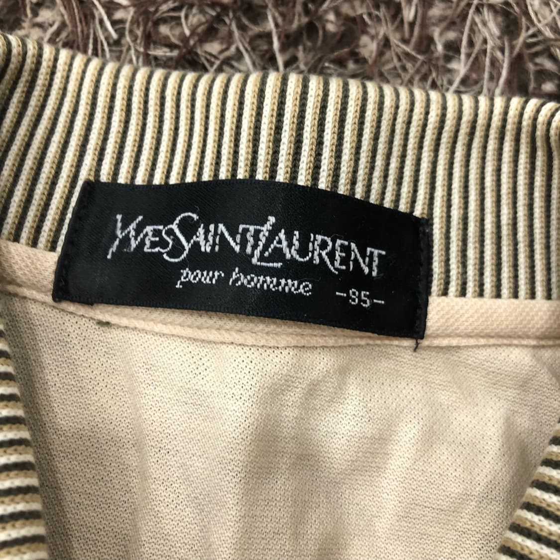 입생로랑 아카이브 카라 롱슬리브 티셔츠 상품이미지3