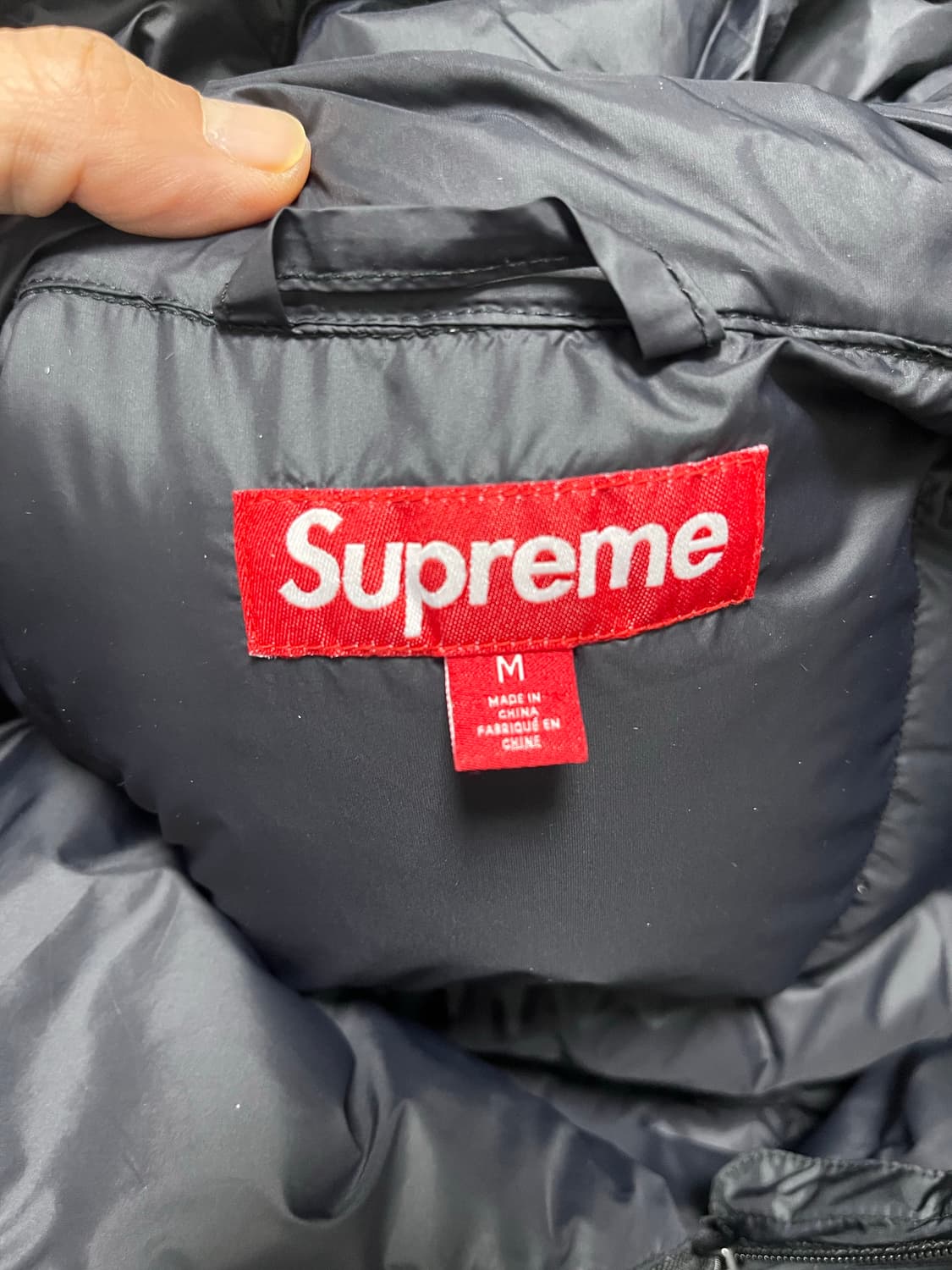 슈프림 마이크로 다운 블랙 23fw m사이즈 상품이미지3