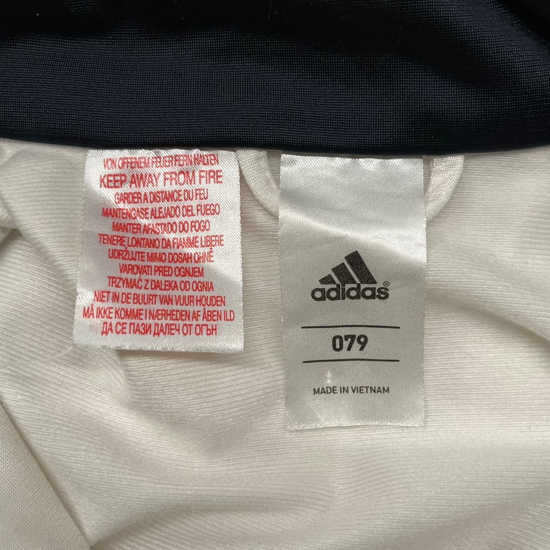 아디다스 레알 마드리드 흰검 화이트 오렌지 디테일 져지 트랙탑 상품이미지5