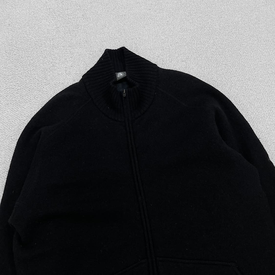 나이키 ACG 사이드 로고 울 니트 집업 블랙 상품이미지3