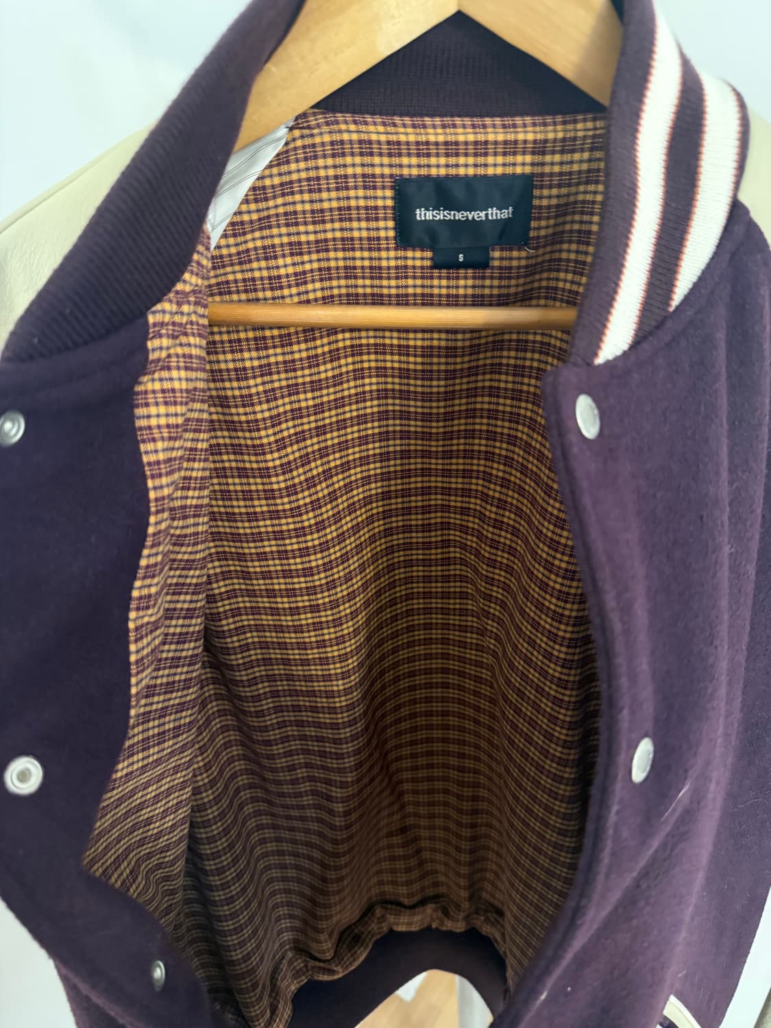 네버댓 바시티 자켓 퍼플 상품이미지4