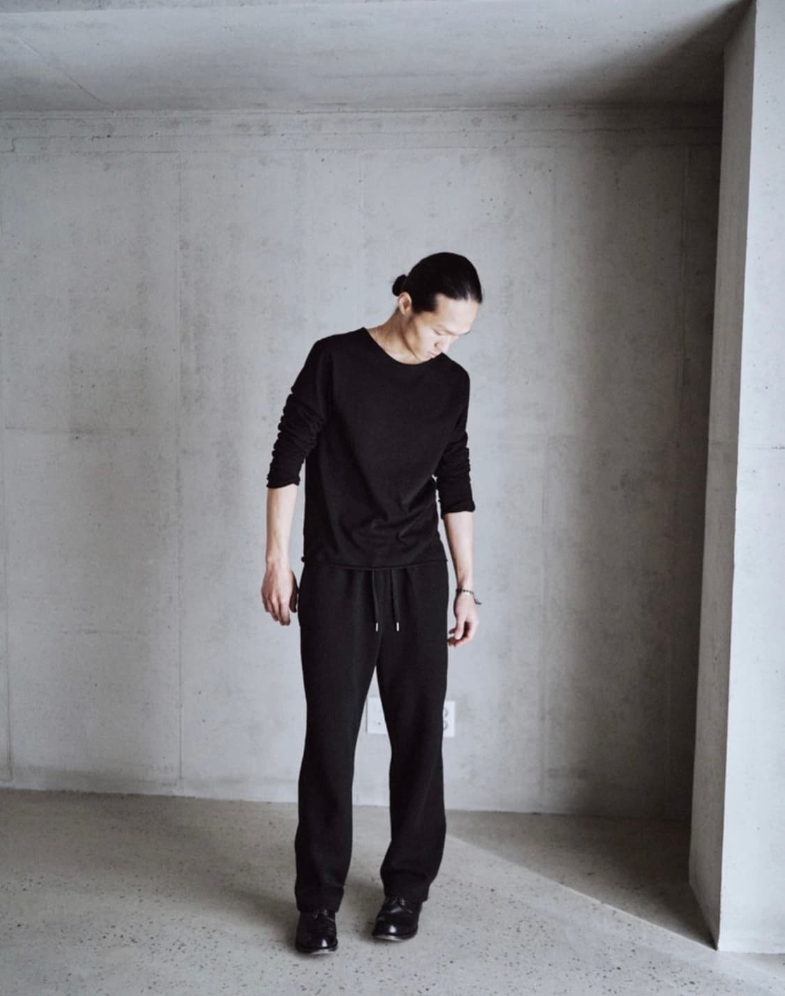 Mono Prive 텍스처드 롱슬리브 블랙 1 size 상품이미지1
