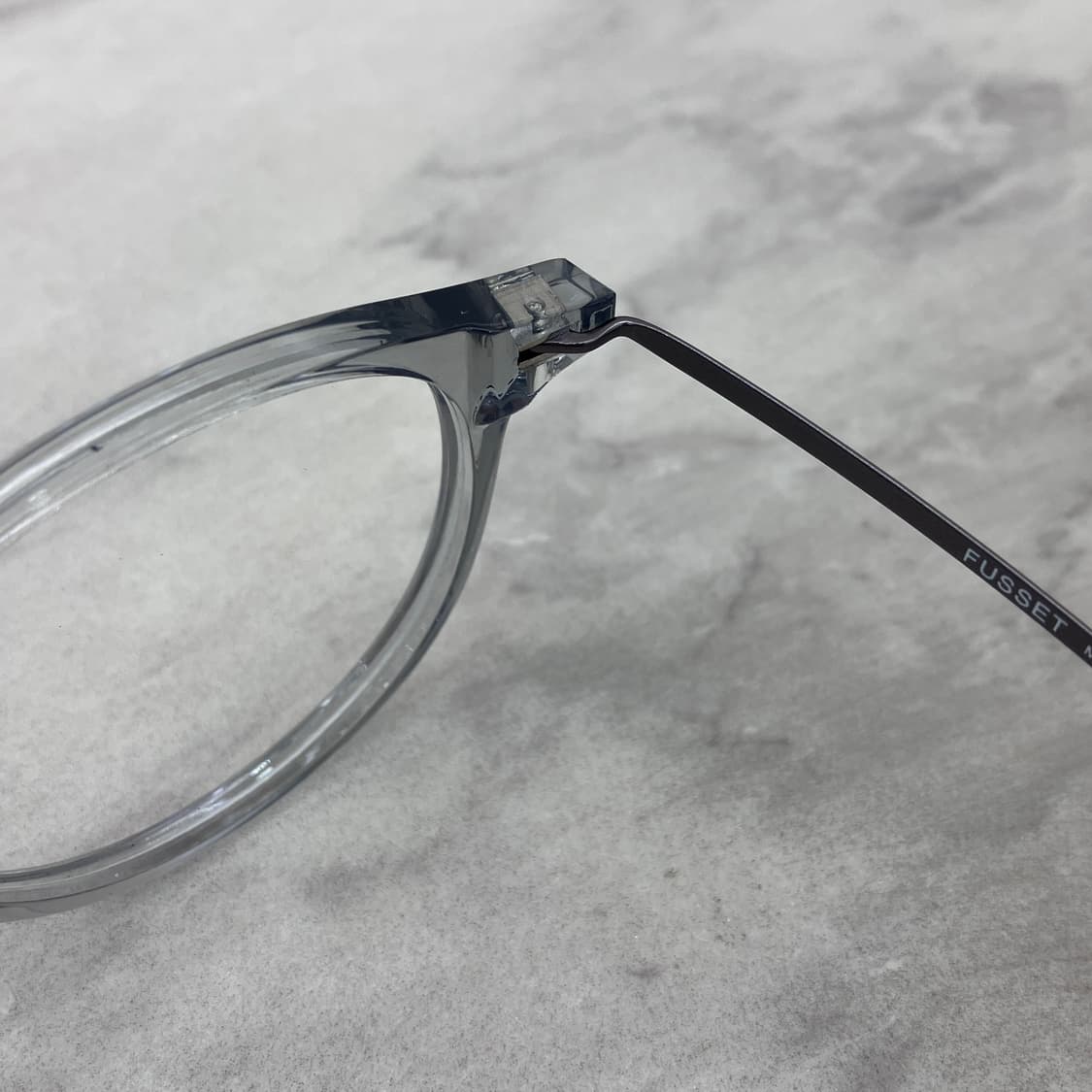 C64 FUSSET 그레이 클리어 라운드 콤비 뿔테 안경 상품이미지3