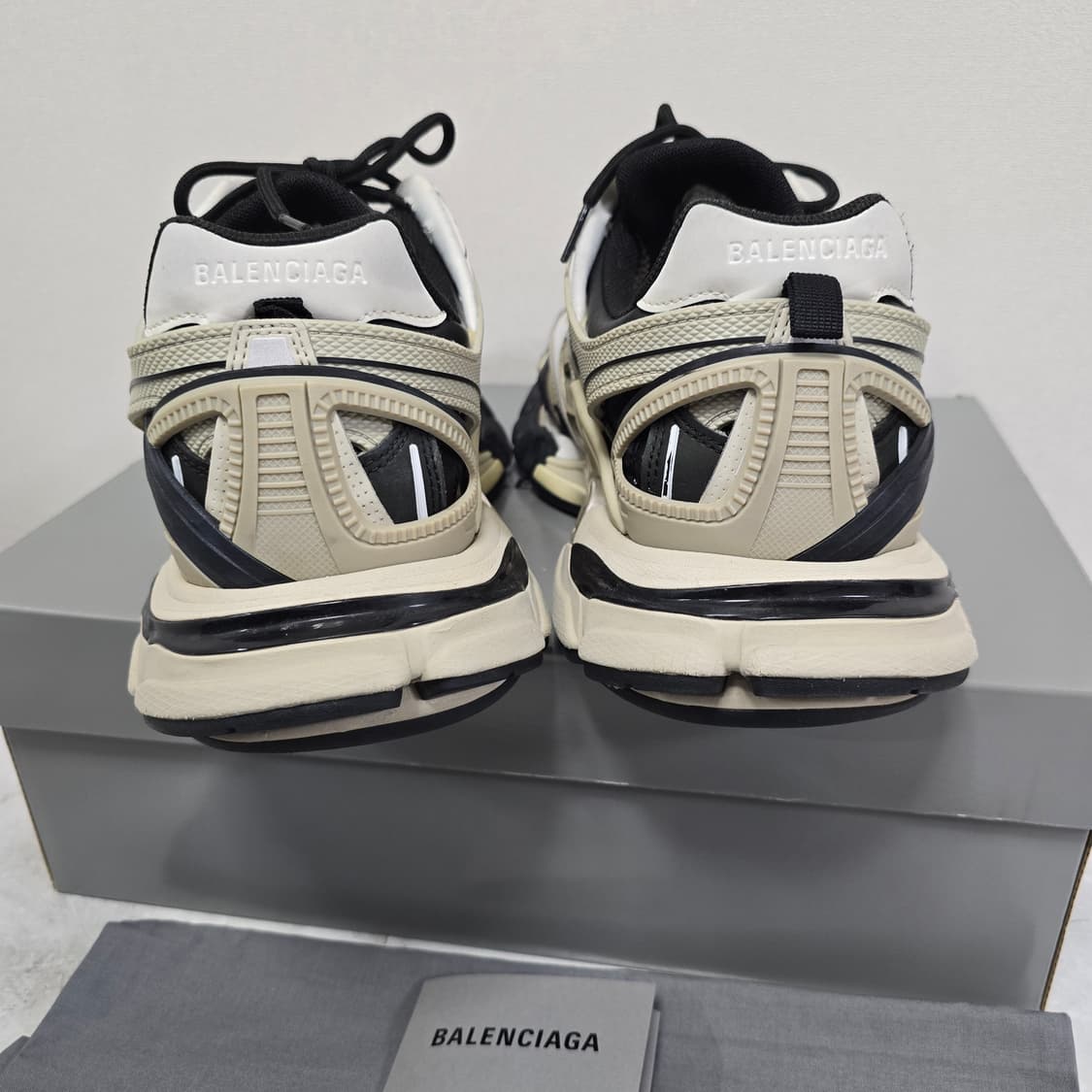 발렌시아가 트랙2 스니커즈 신발 45사이즈 290 295 판매 상품이미지6