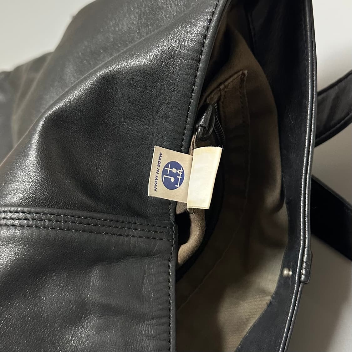 요시다포터(Porter) 프랭크 레더 숄더백 (블랙) 상품이미지9