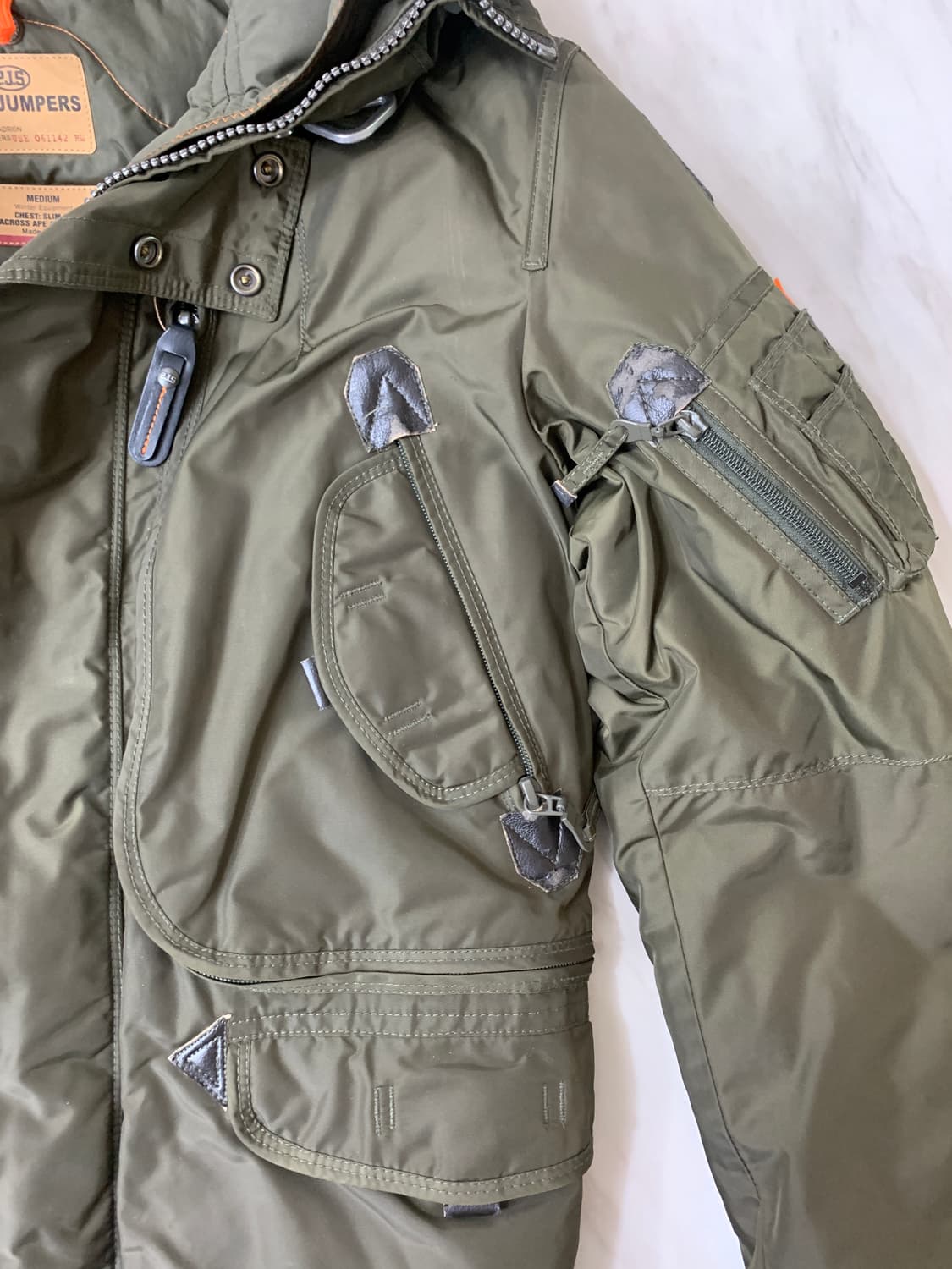 파라점퍼스 라이트핸드 마스터 피스 M사이즈 패딩 상품이미지6