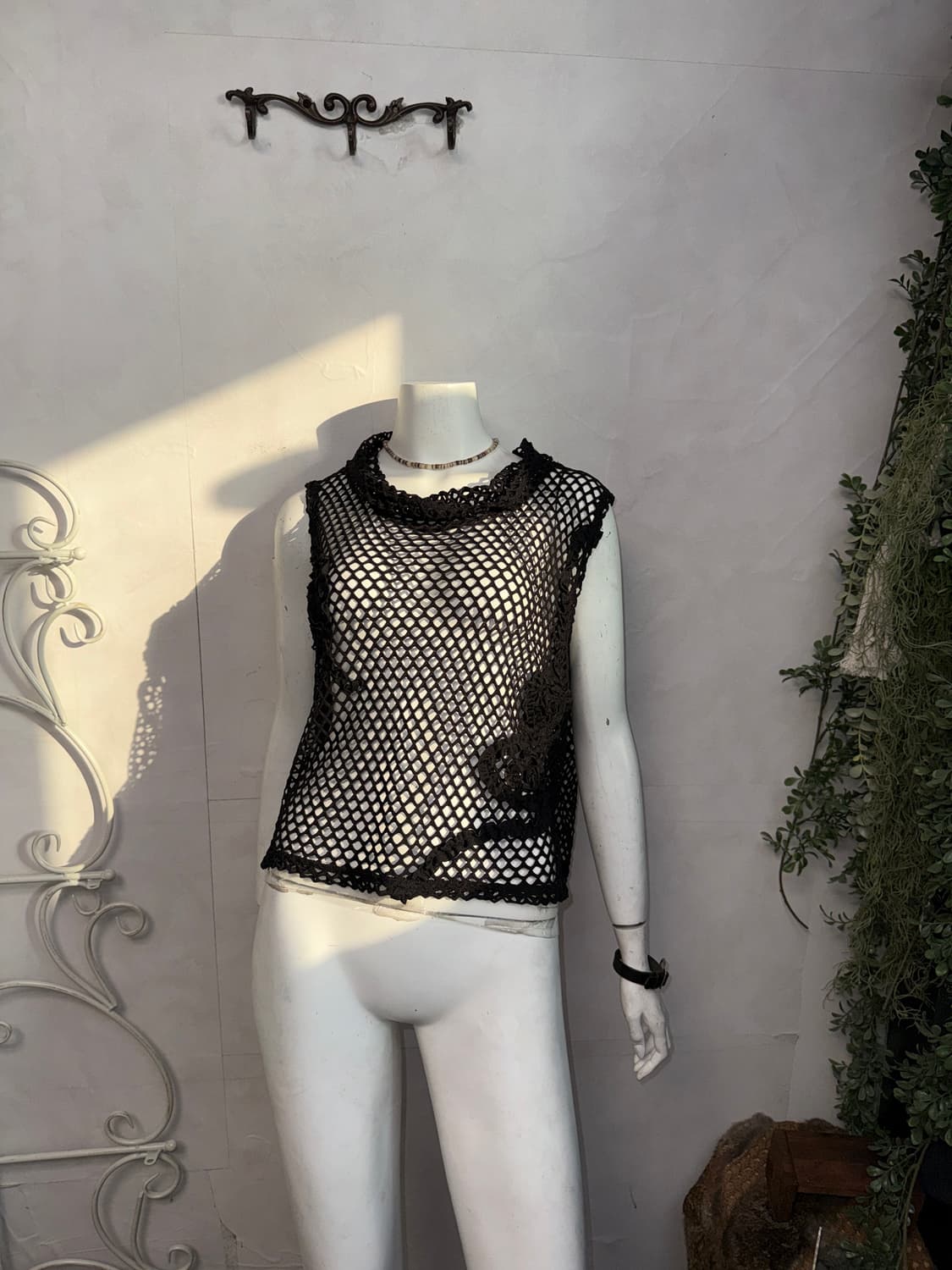Black flower draped mesh sleeveless  상품이미지7