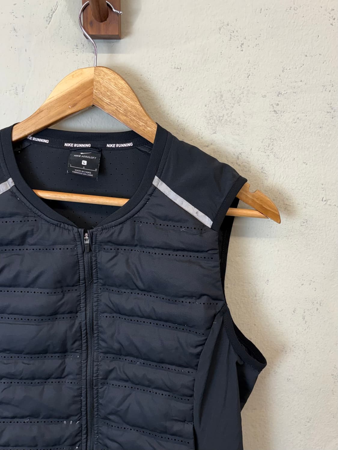 나이키 에어로로프트 러닝 베스트 상품이미지3