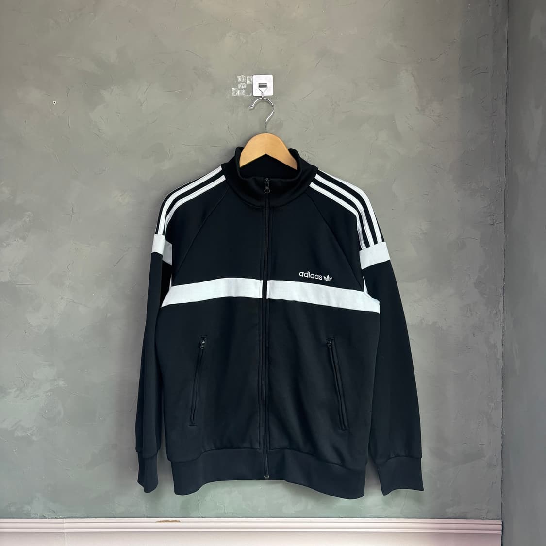 아디다스 베켄바우어 져지 트랙탑 검흰 상품이미지1