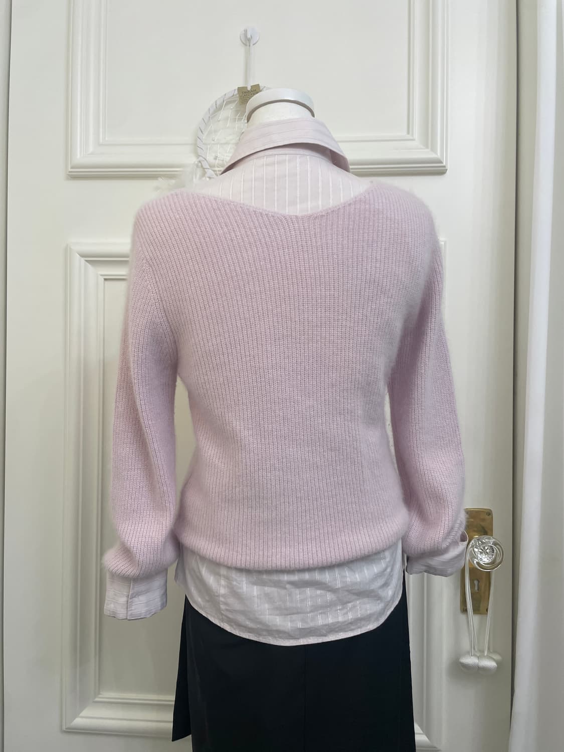 pink lavender fox wool sweater&sheer pin 상품이미지5