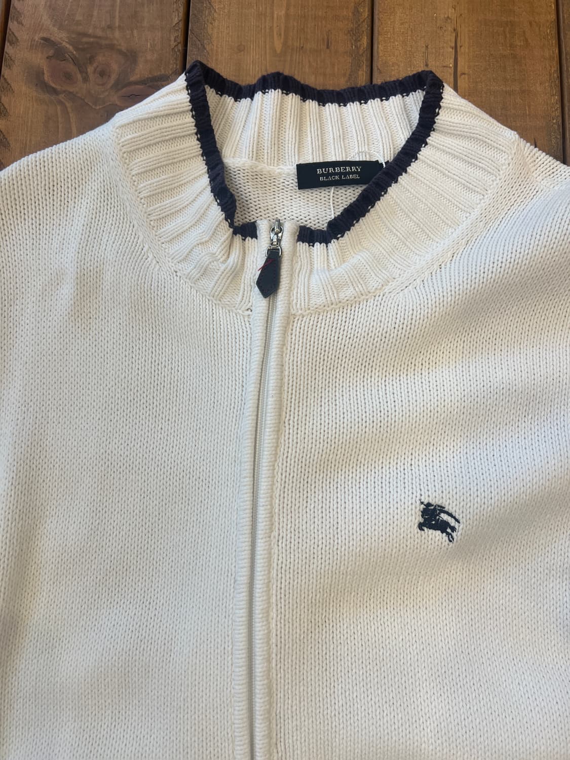 버버리 화이트 니트 집업 상품이미지7