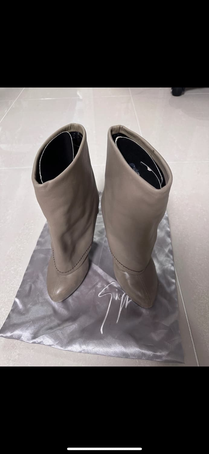 쥬세페자노티 부츠 힐 7사이즈240-245 상품이미지3