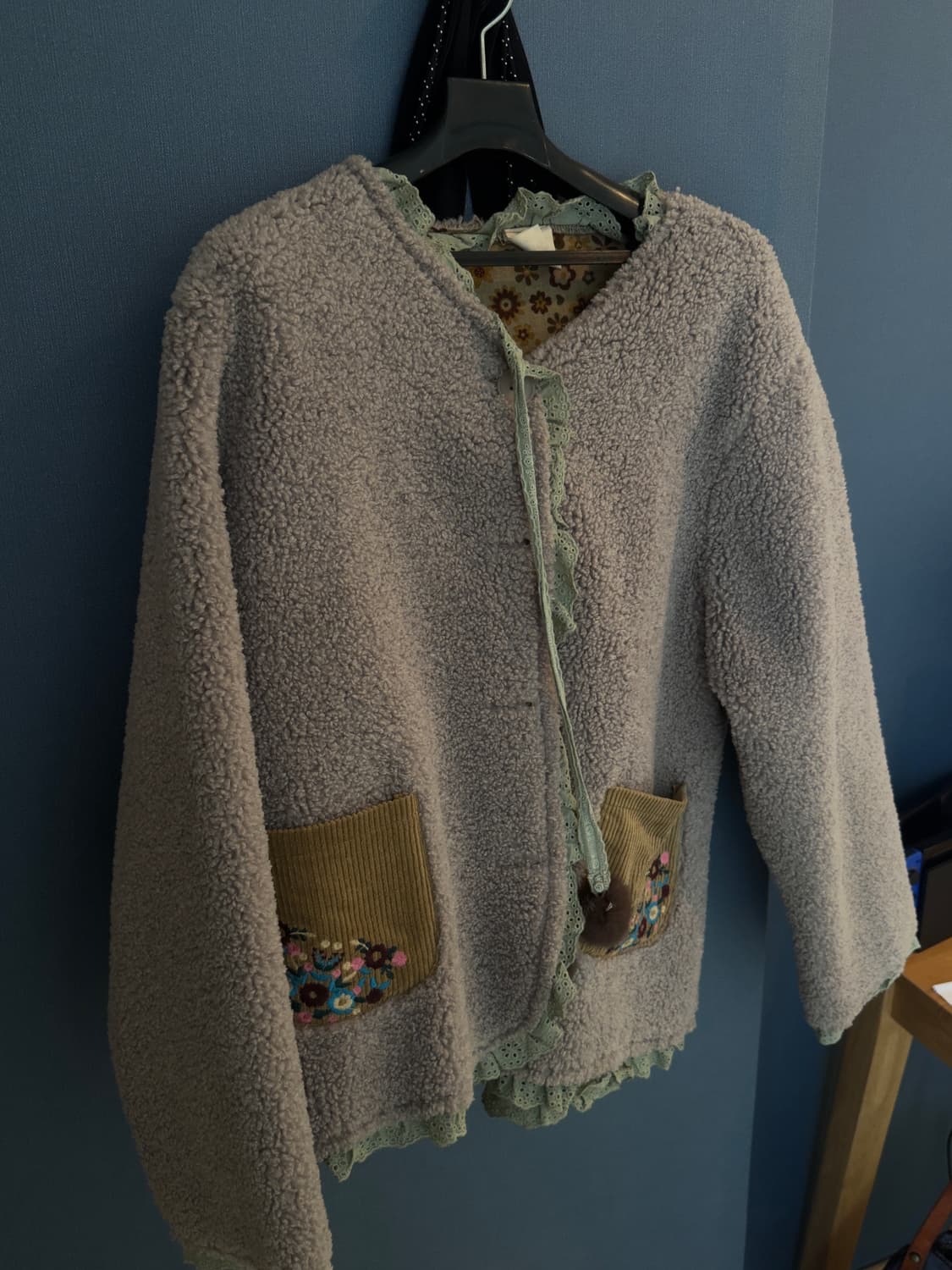 자수 레이스 보들보들 털 후리스 상품이미지1