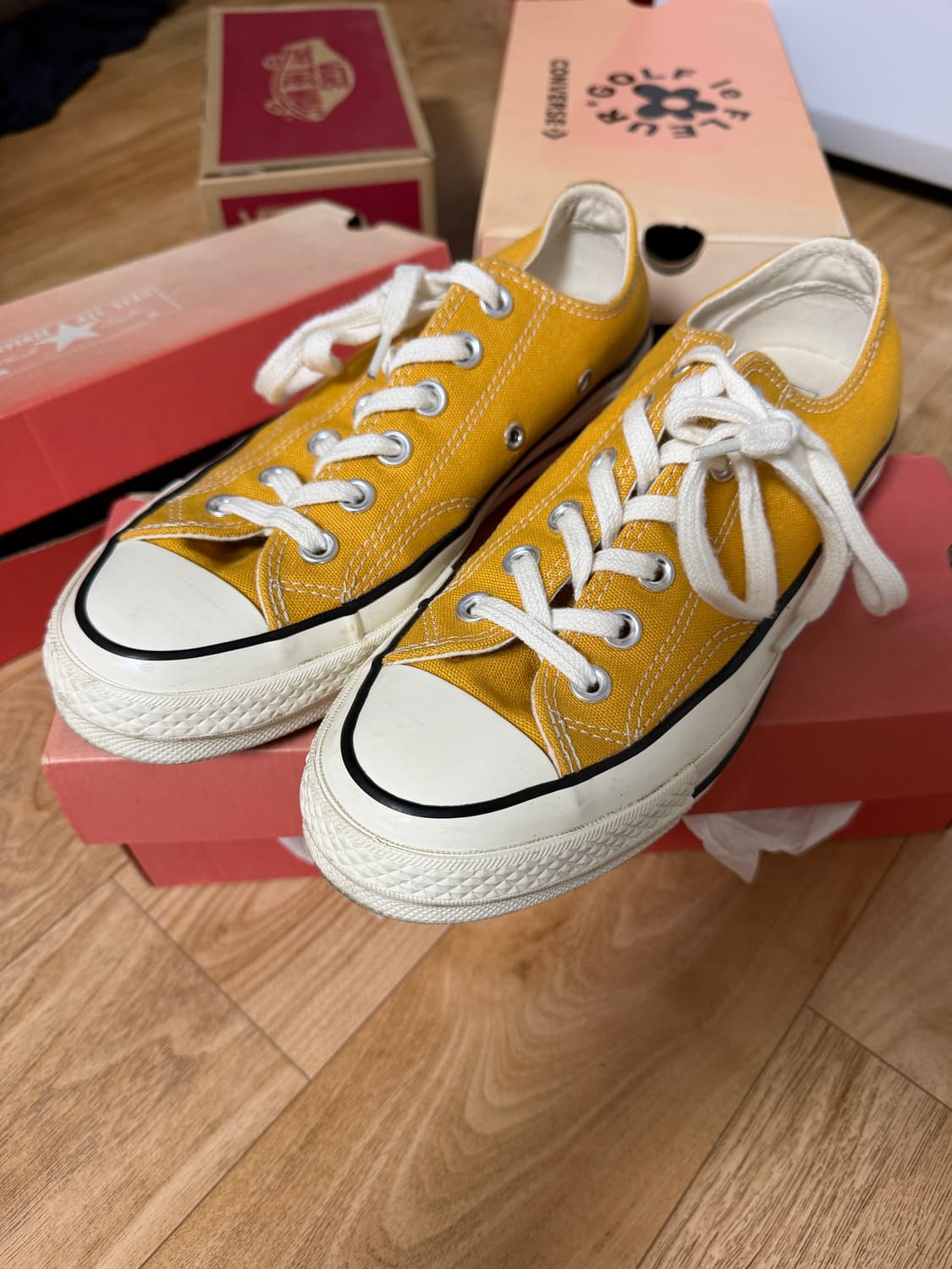 컨버스 척테일러 로우 빈티지 썬플라워 상품이미지1