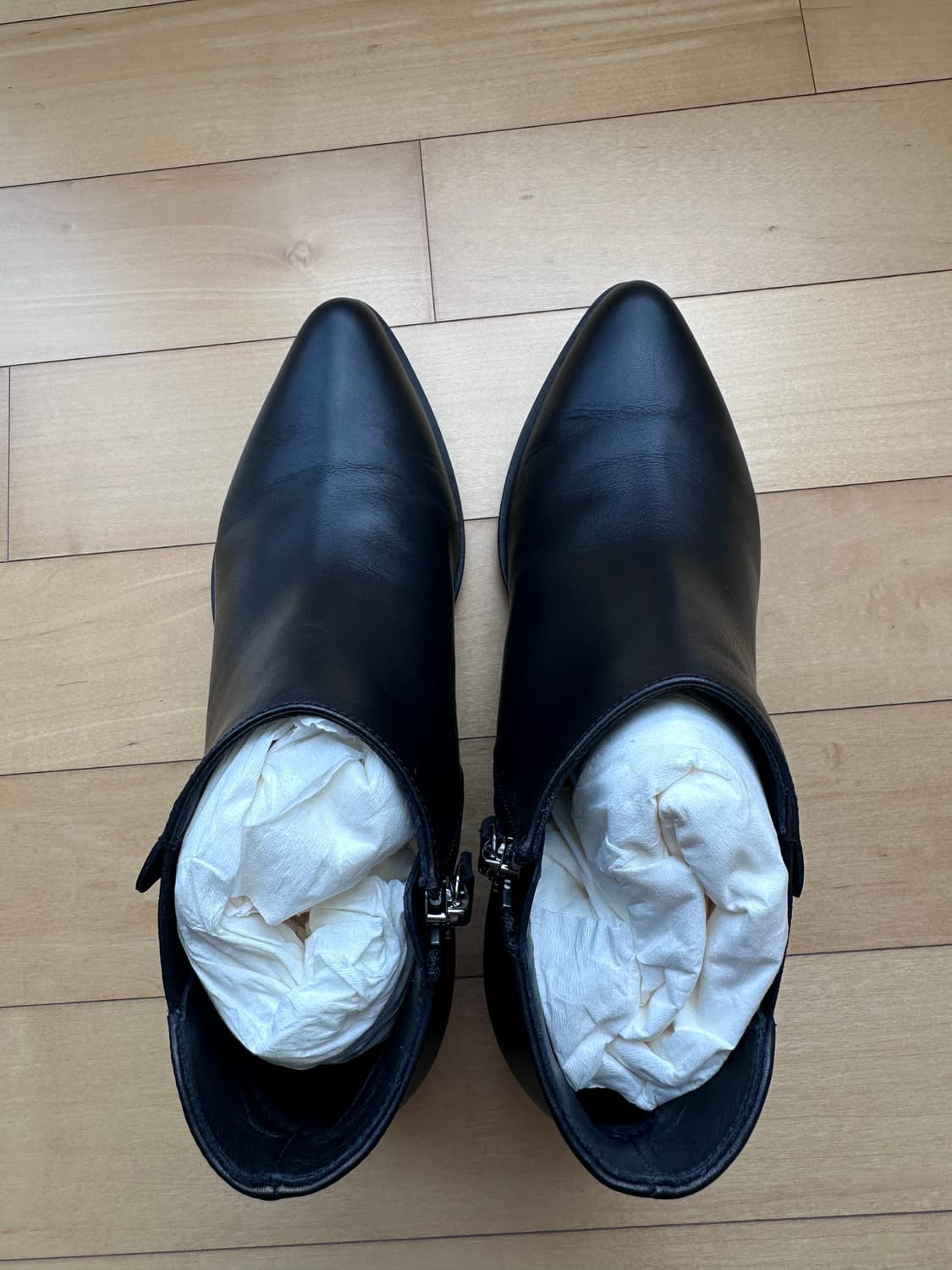 쥬세페 자노티 블랙 가죽 앵클 부츠 35 1/2 (정품, 새상품) 상품이미지1