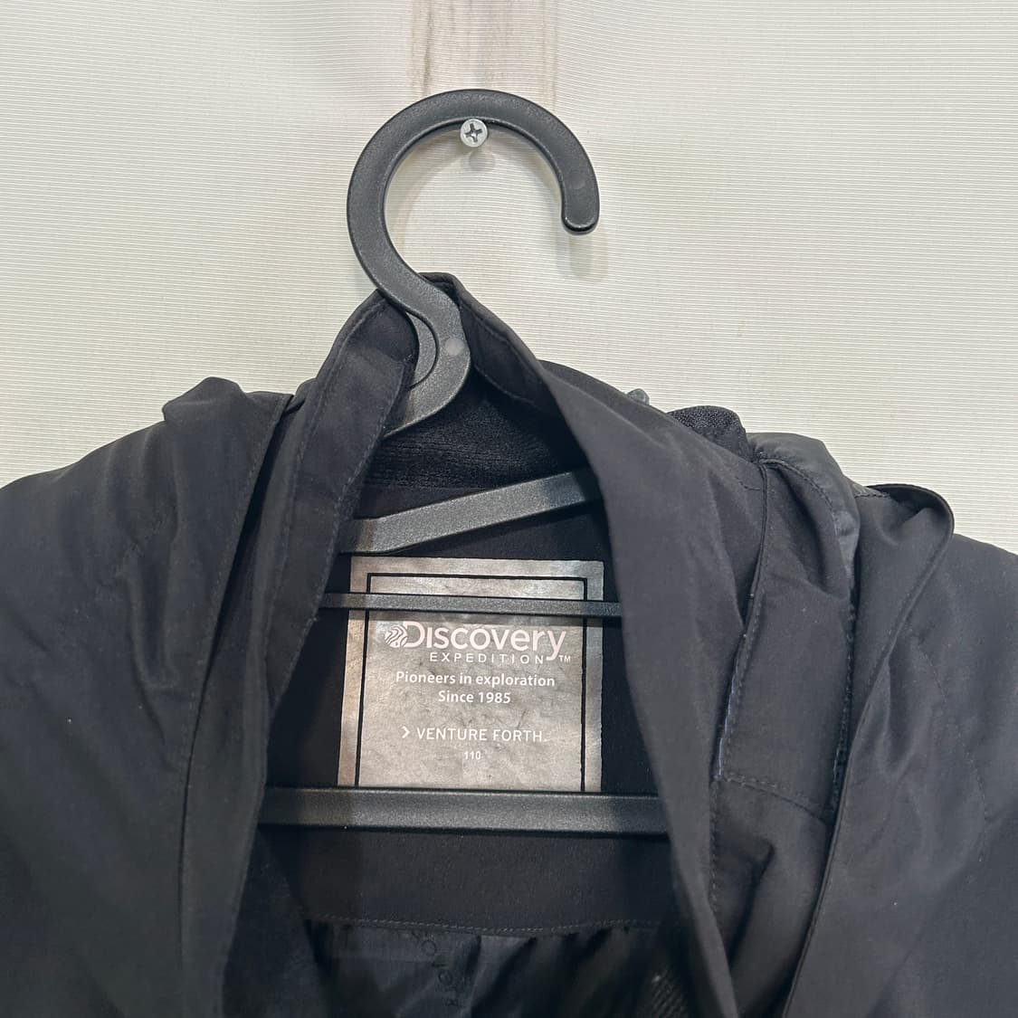 디스커버리 남성 바람막이 110 블랙 상품이미지2