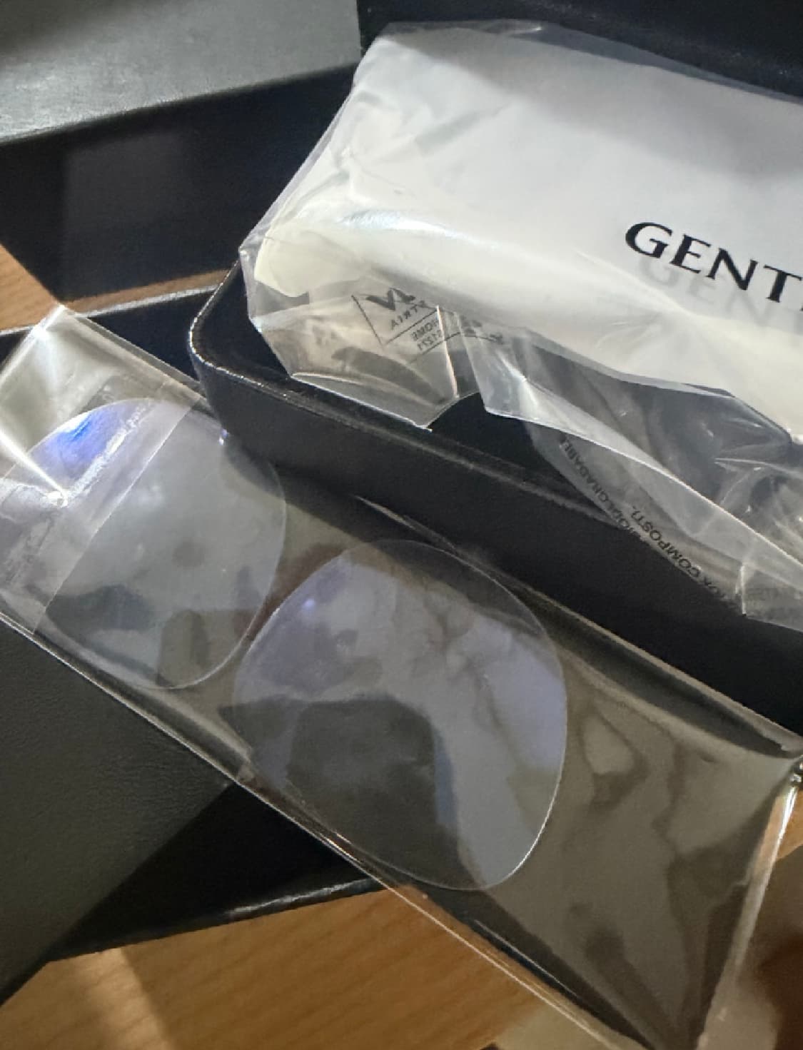 젠틀몬스터 유낙(UNAC) 01 + 골드 클립 풀구성  상품이미지4