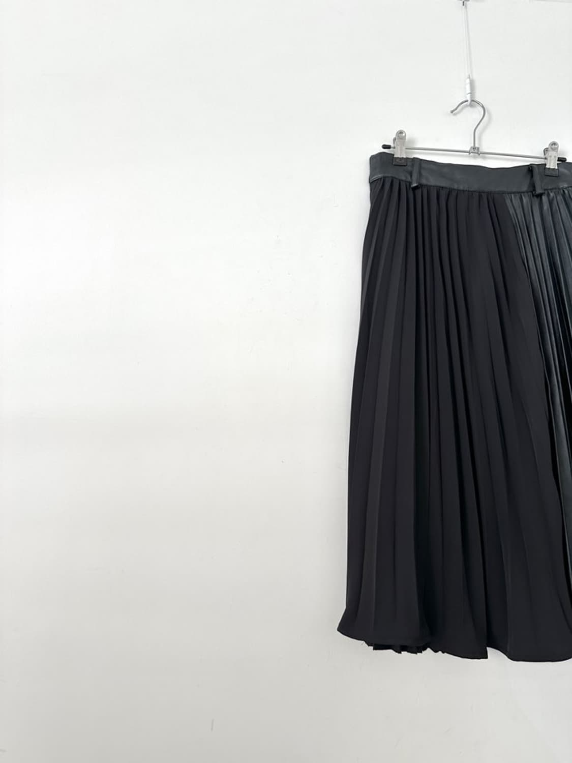 Leather mix hybrid pleats skirt / black 상품이미지5