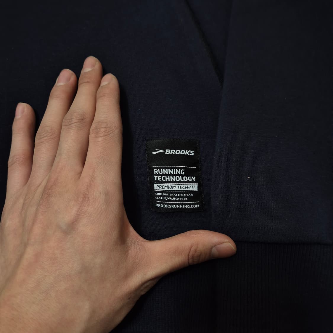 브룩스 더 블루 프리미엄 테크핏 후드집업 XL(105) 상품이미지4