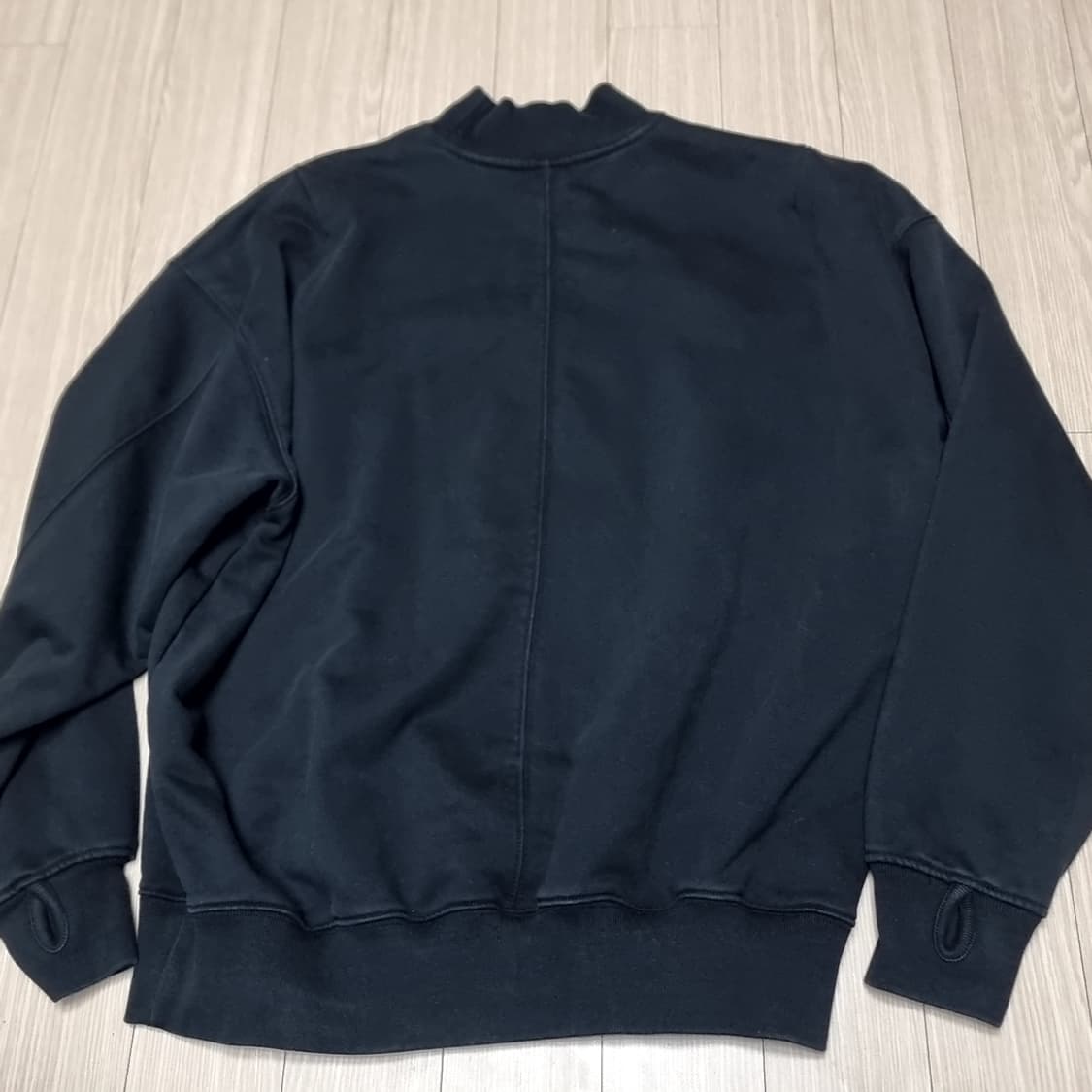 파르티멘토 블랙 목넥 맨투맨 티셔츠(105-110) 상품이미지3