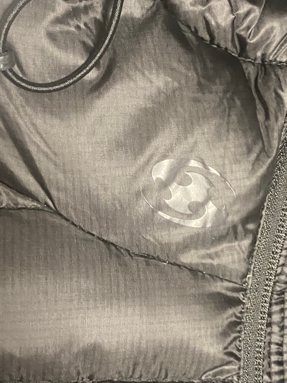 산산기어 서픽스 푸퍼 자켓 블랙 - 25FW 상품이미지5