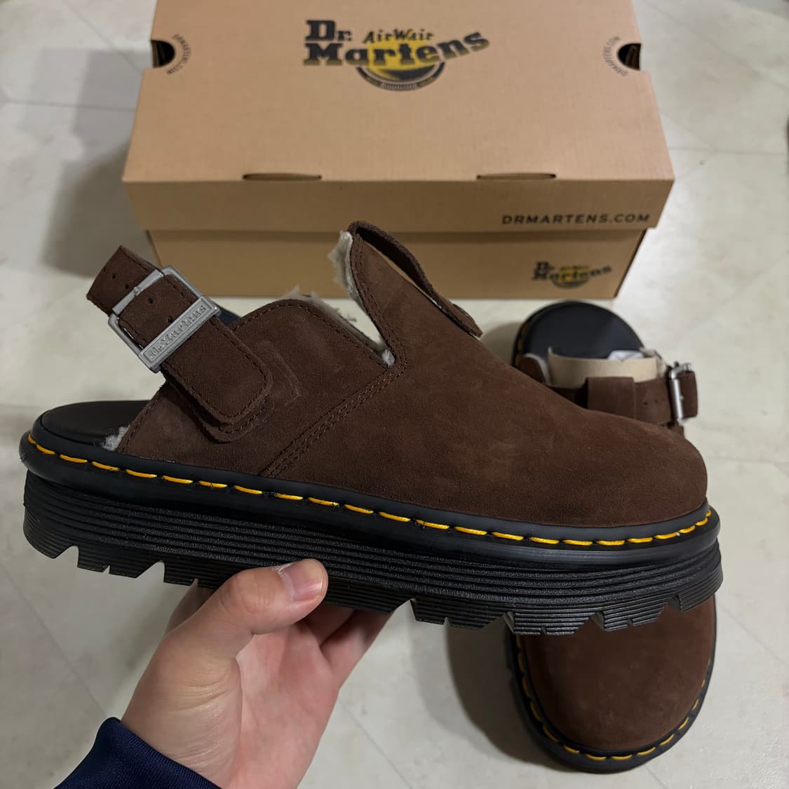 [새상품]닥터마틴 제브잭 스웨이드 슬링백 플랫폼 뮬 270,280 상품이미지5