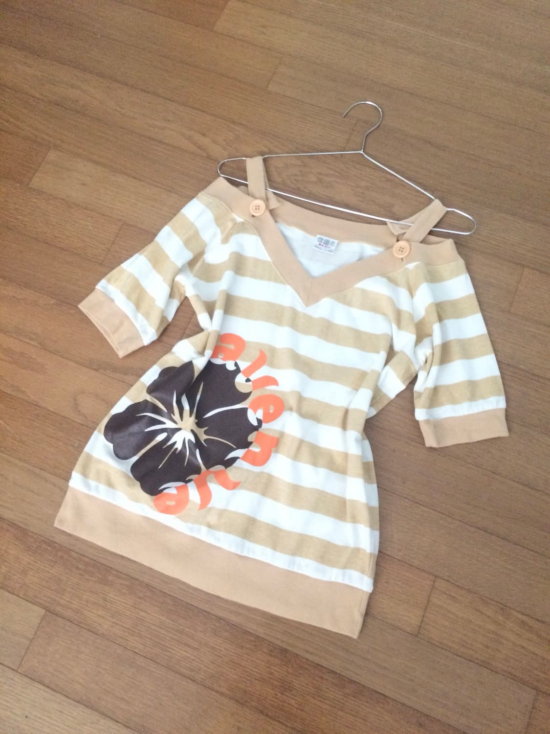 Gal Button Stripe Top 히비스커스 갸루 탑 상품이미지1
