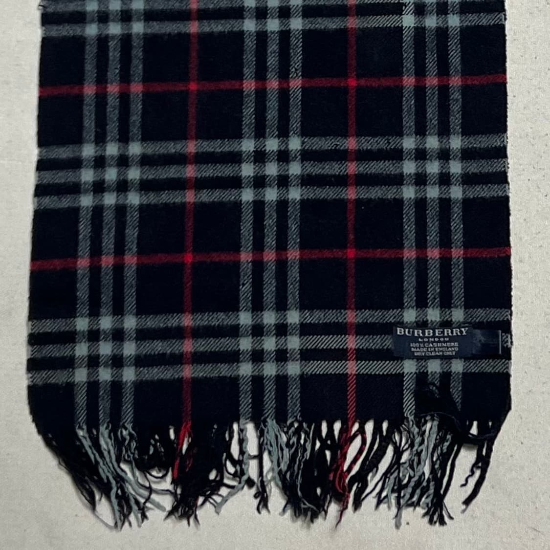 OS 버버리 네이비 노바체크 캐시미어 머플러 상품이미지1