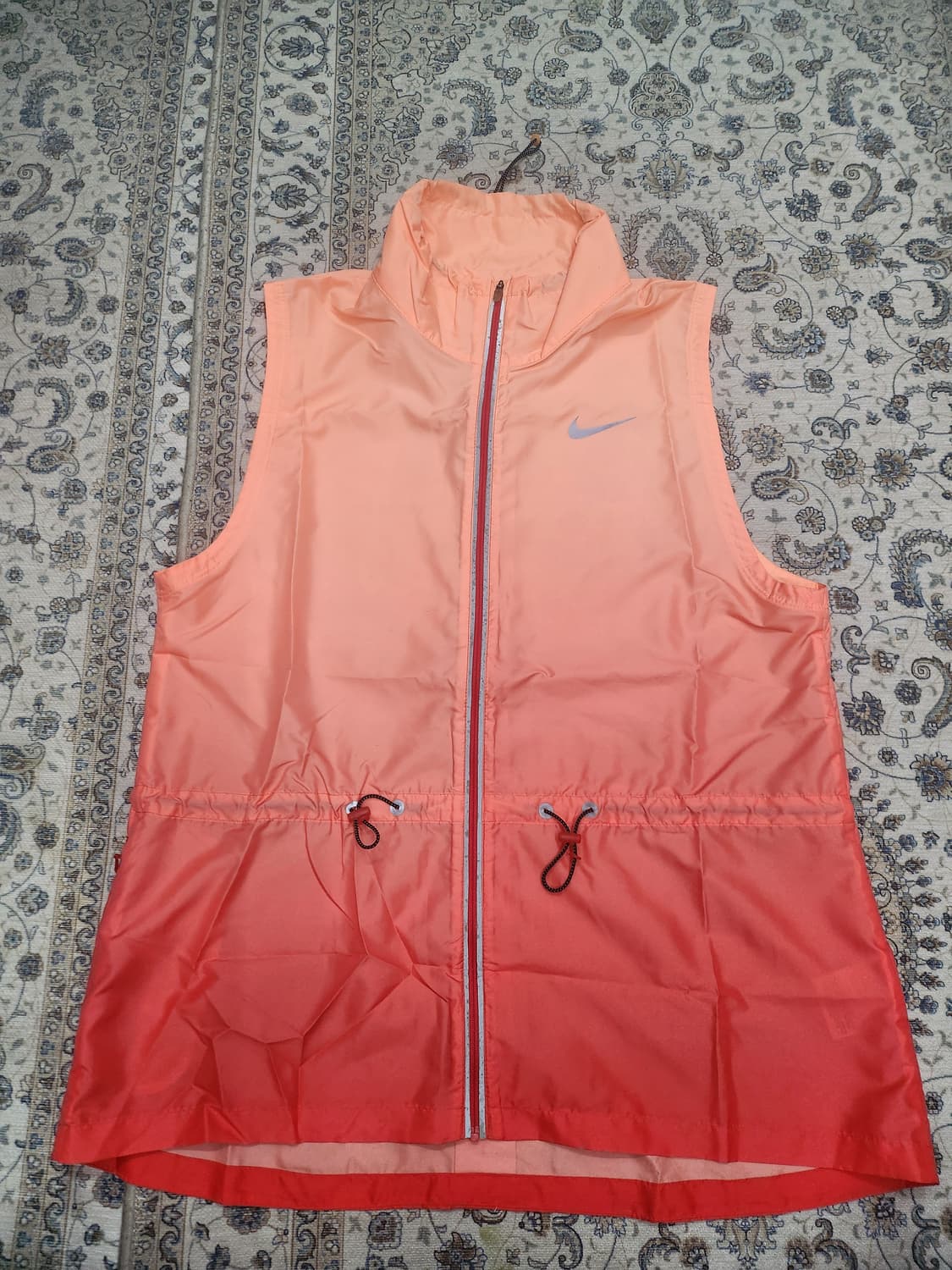 나이키 오렌지 그라데이션 바람막이 조끼 L (55반까지) 상품이미지1