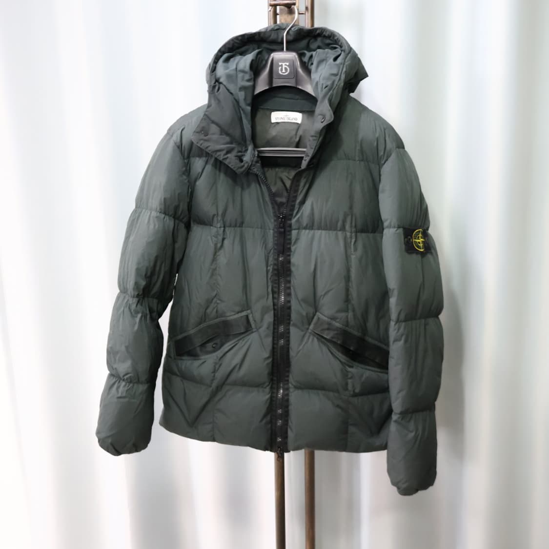 스톤아일랜드 크링클랩스 카키 패딩 점퍼 XL/105 상품이미지3