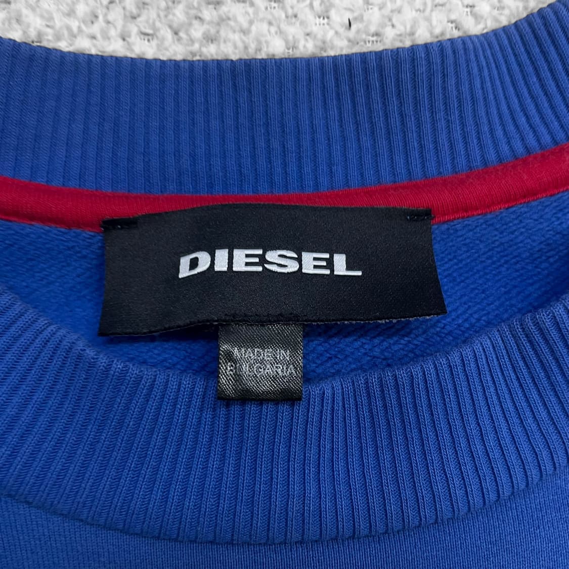 디젤 Diesel 그래픽 로고 크루넥 맨투맨 블루 상품이미지3