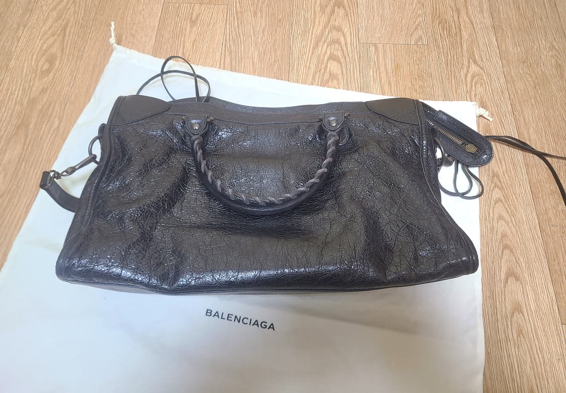 발렌시아가 모터백 시티 블랙 미디엄  상품이미지2