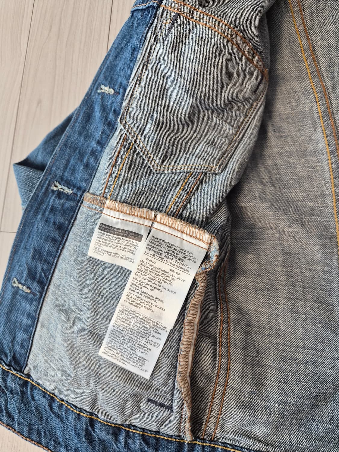 리바이스 정품 3세대 트러커 데님 재킷 (XS) 상품이미지3