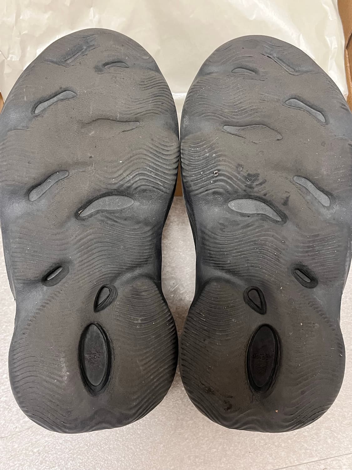 이지 폼 러너 오닉스 265 상품이미지4