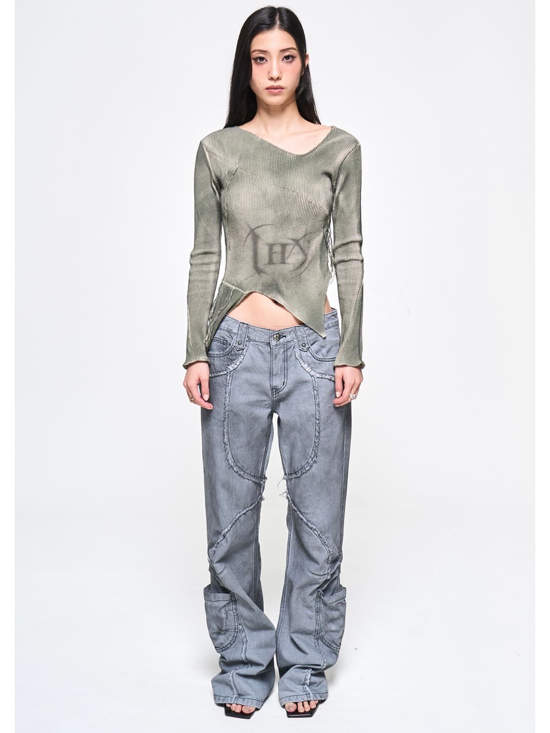 SHIRRING CUT-OFF BOOTS CUT PANTS GRAY 상품이미지3