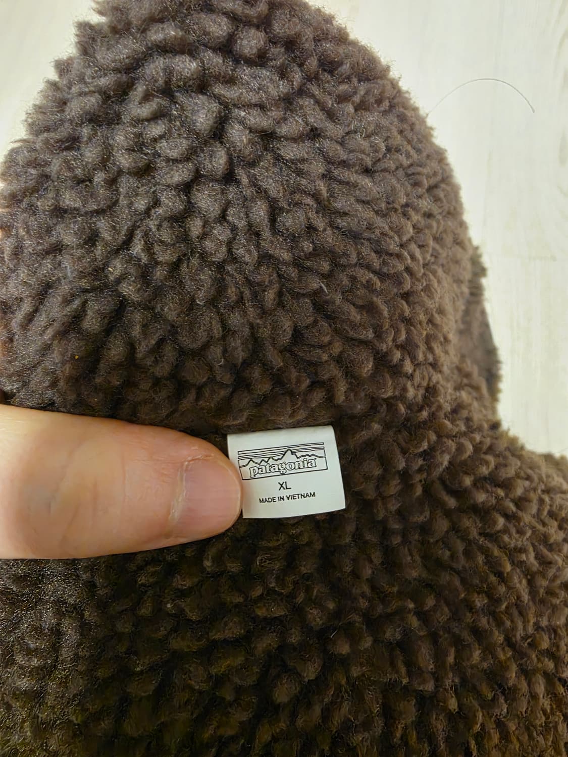 파타고니아 리버시블 사일런트 패딩 XL 브라운/다크그레이 상품이미지4