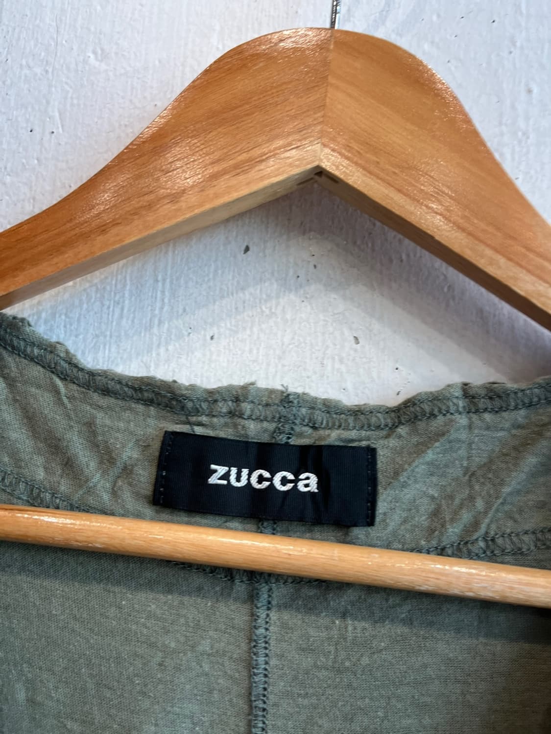 ZUCCA 주카 셔링 슬리브리스 탑 Made in JAPAN 상품이미지3