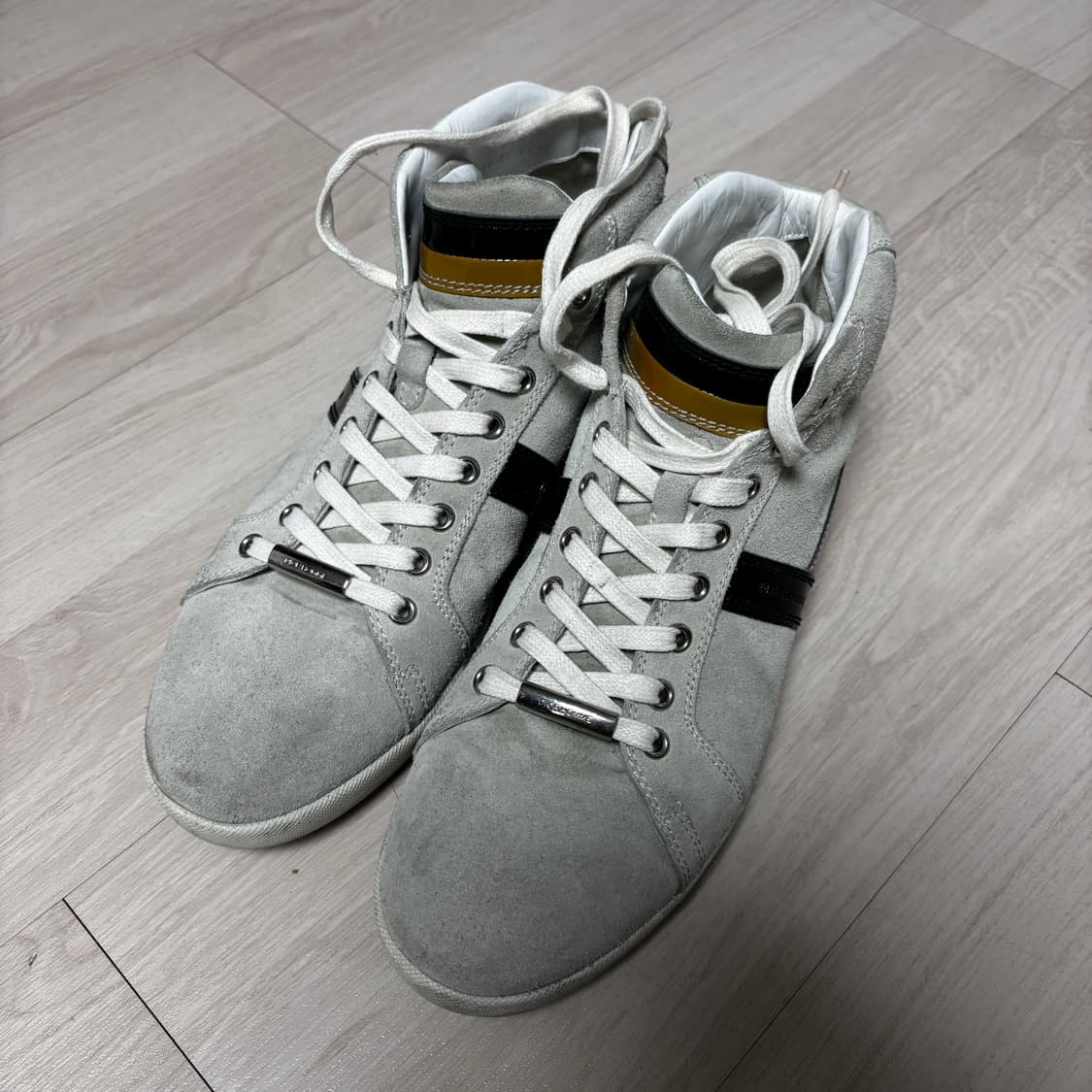 디올옴므 07AW 에디슬리먼 스웨이드 하이탑 스니커 상품이미지1