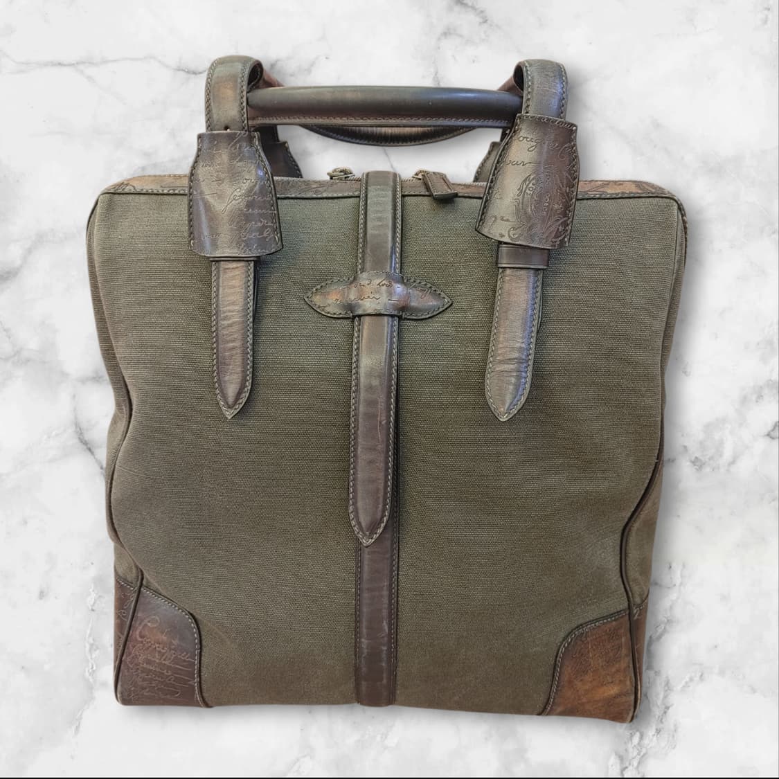 벨루티 스크리토 레더 컨버스 토트백 상품이미지1