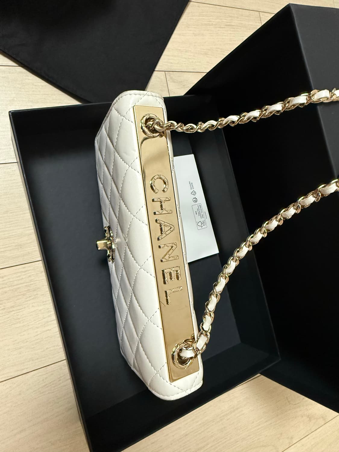 CHANEL 샤넬 클래식 월렛 온 체인 (Wallet On Chain / 상품이미지6