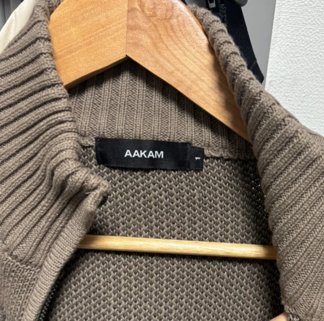 아캄(AAKAM) Sun Jacquard Zip-Up Sweater 상품이미지3