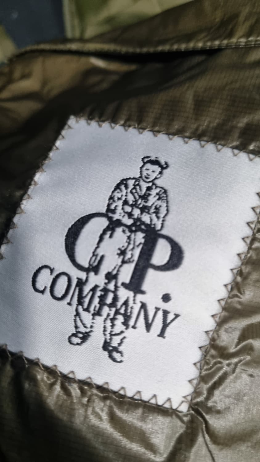 c.p.컴퍼니 105~110(54size) 덕다운 패딩 고글 후드자켓 상품이미지3