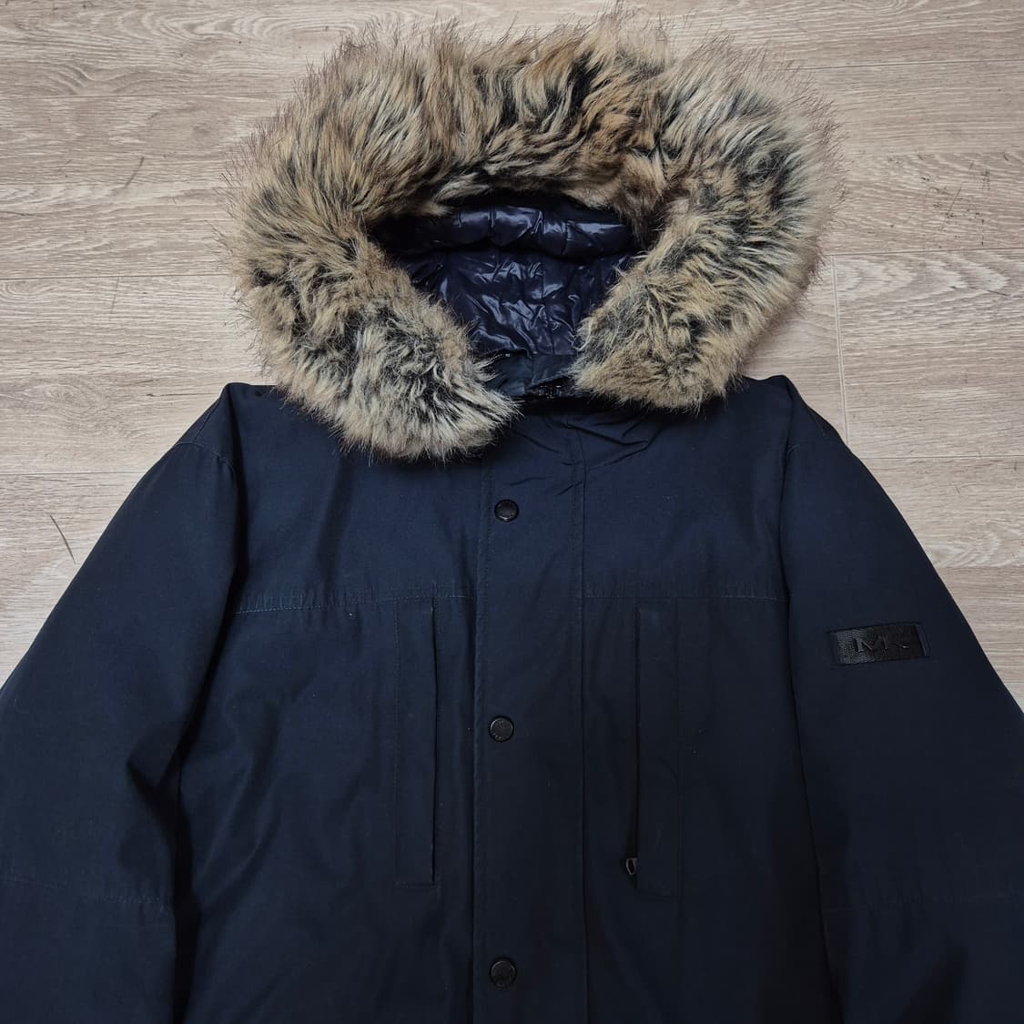 마이클코어스 MK 사이드패치 퍼후드 포켓 야상패딩 점퍼 L(100) 상품이미지2